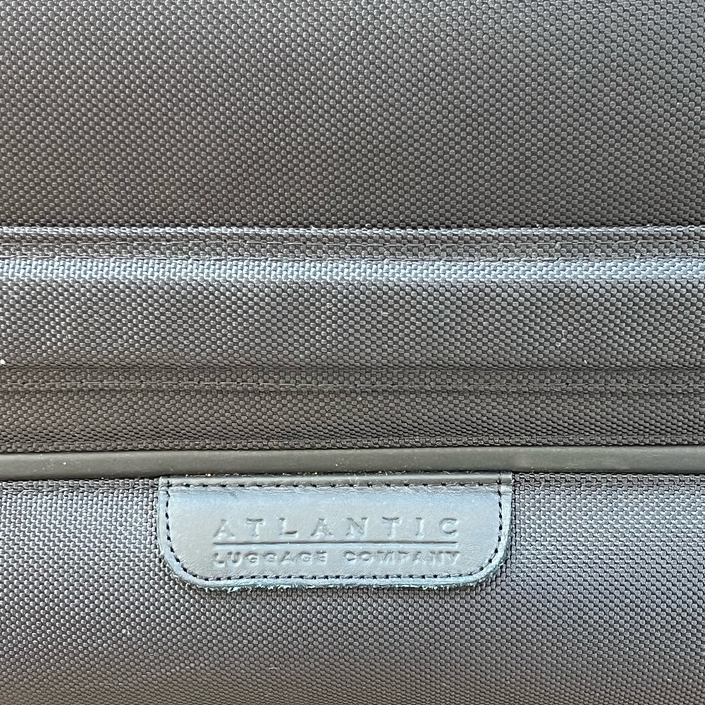 Atlantic luxury Wheeled Briefcase.Travel and business - Picture 3 of 8